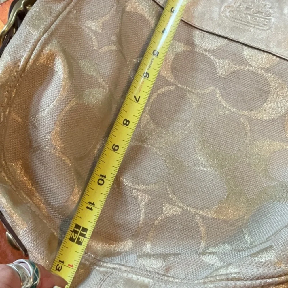 Awesome Coach gold hobo bag - Picture 11 of 14